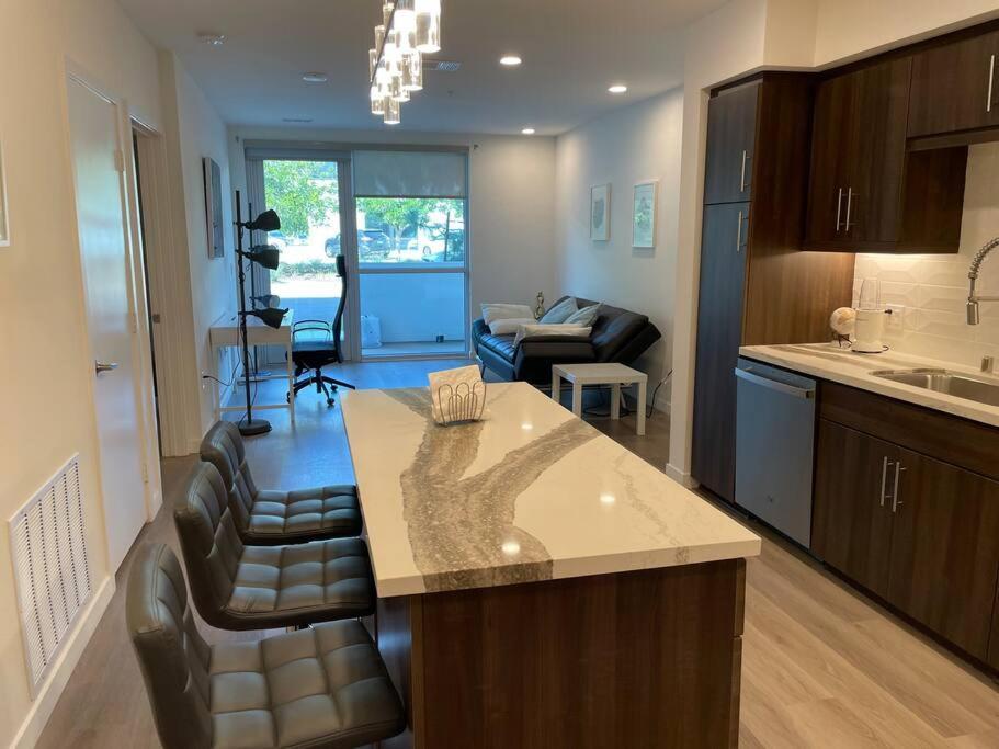 Luxurious Apartment Bardeen New Port Beach 1 Bedroom Irvine Buitenkant foto